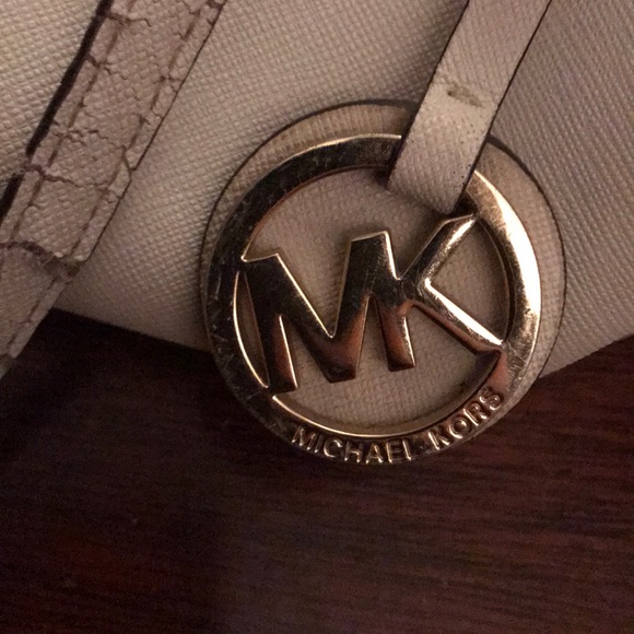 Purse - Picture 2 of 2